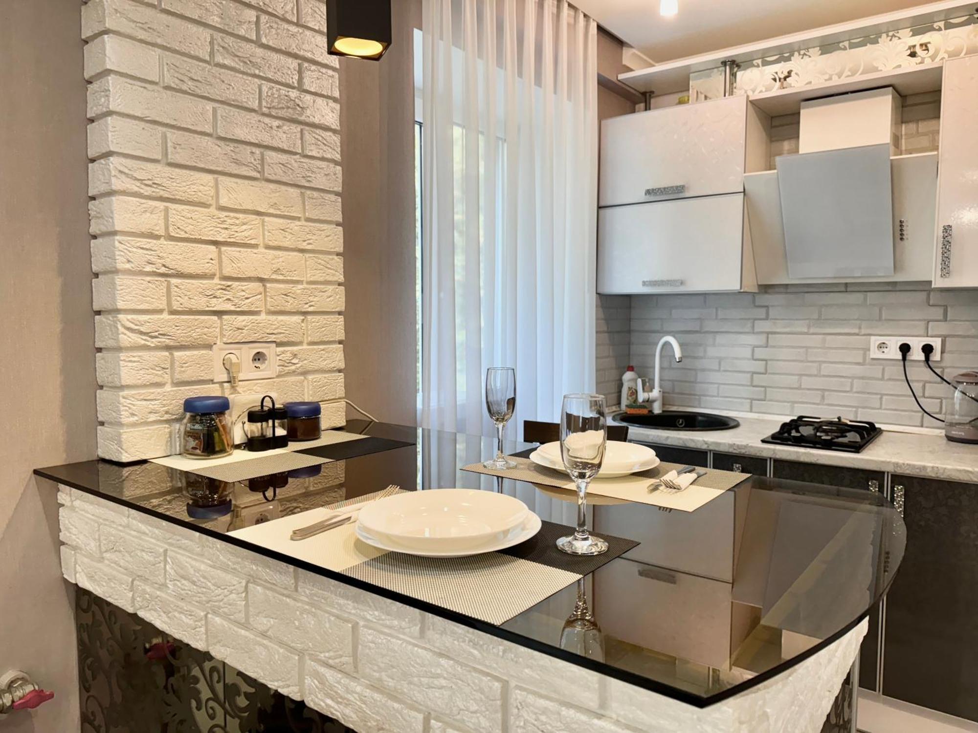 Apartpoltava: Luxury Studio with Corner Bath and Panoramic Balcony Exterior photo